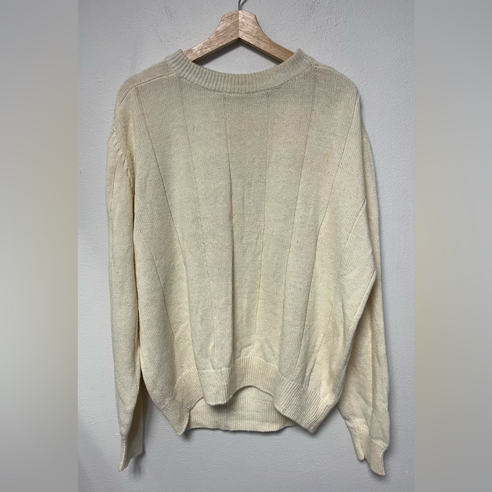 Vintage American Eagle Outfitters 
Chunky Sweater Beige Color 
Size Large